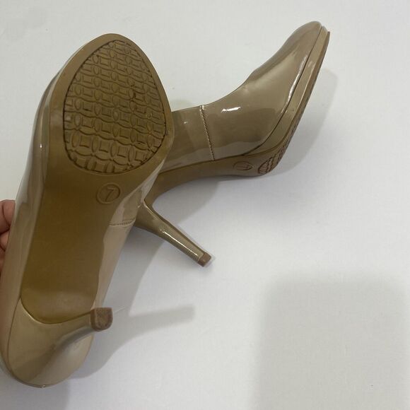 Merona Women’s Heels 7 Dress Stiletto PumpsTan Faux Leather Slip‎ On Almond Toe - Picture 16 of 16
